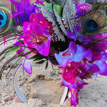  Tiara para Carnaval Orquídea Rosa Pena de Pavão