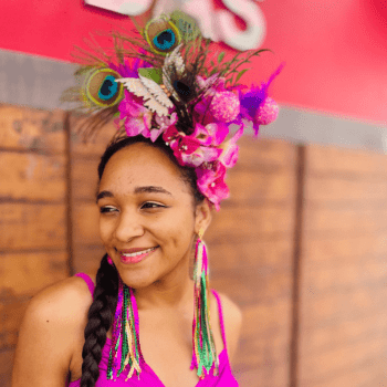  Tiara para Carnaval Orquídea Rosa Pena de Pavão
