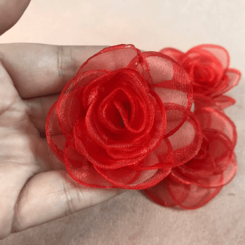 Flor de Organza - Eleve seus Projetos de Artesanato com Elegância